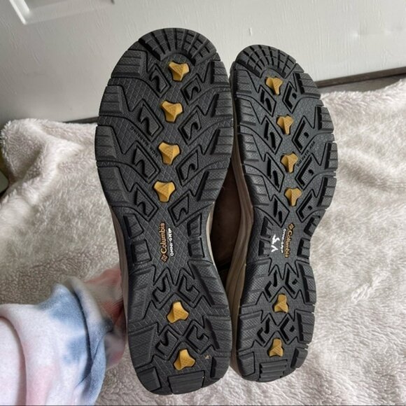 Columbia Estes OmniGrip Taupe leather slip on shoes - Picture 7 of 7